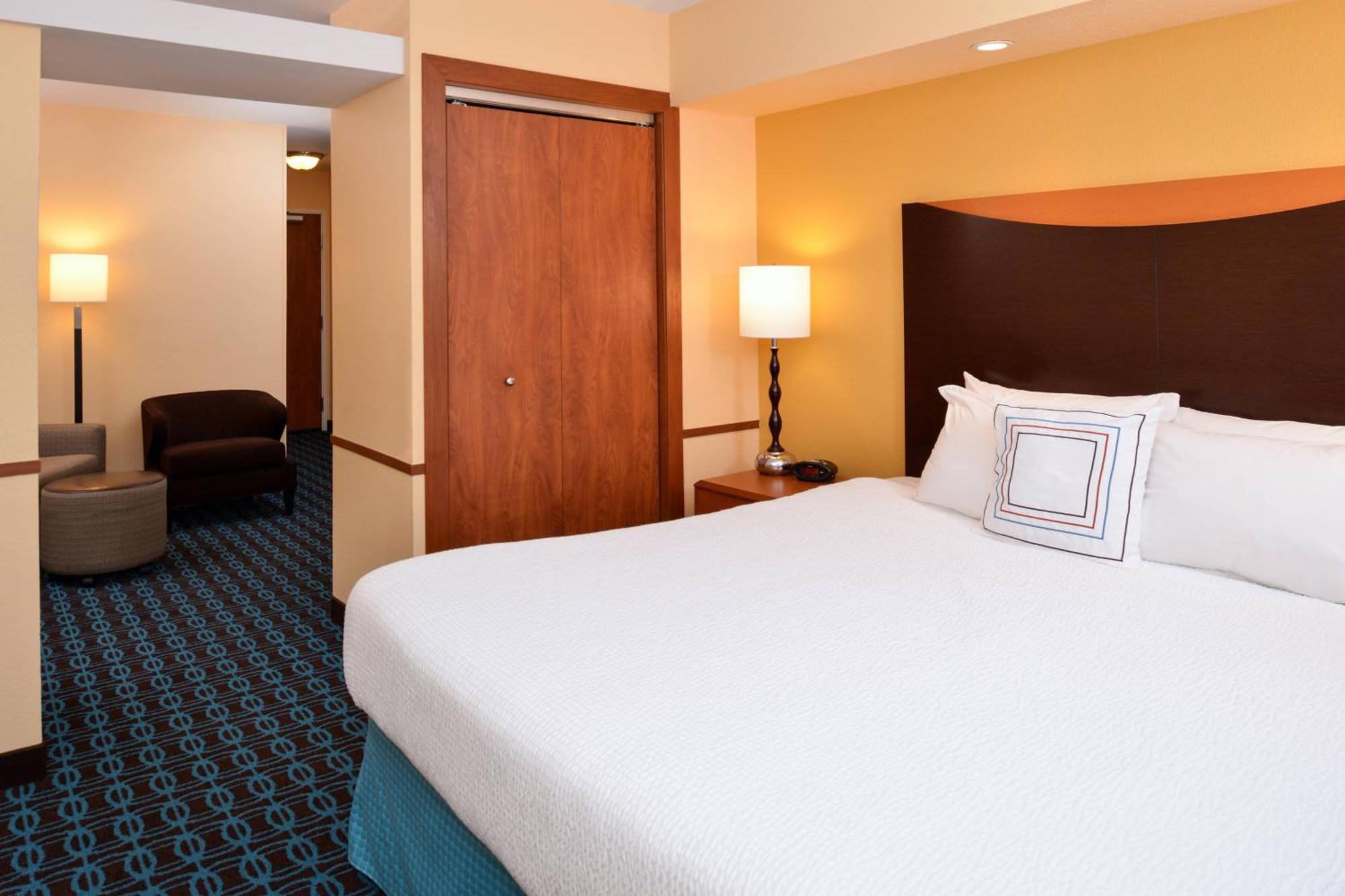Fairfield And By Marriott Wayne Hotel