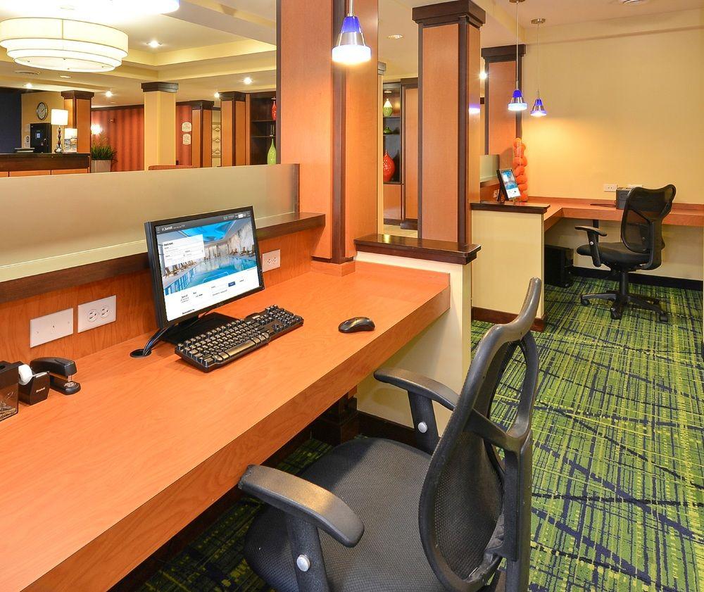 Hotel Fairfield And By Marriott Wayne 3*