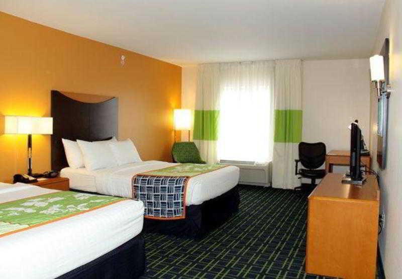 Hotel Fairfield And By Marriott Wayne